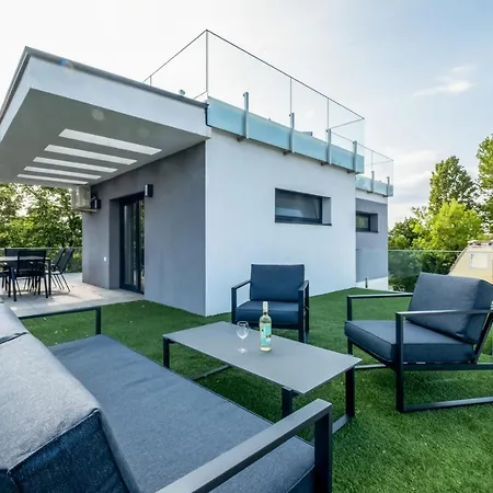 Mf Nuvola Appartement *
